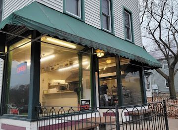 wisconsin/chippewa-valley/restaurant/bresina-s-carry-out