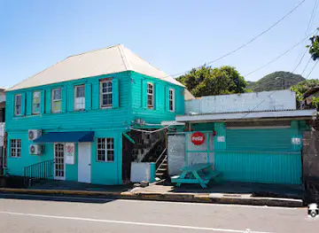Side Chick Bar and Snackette
