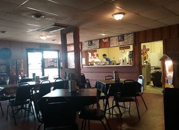 kansas/hutchinson/restaurant/taco-hut