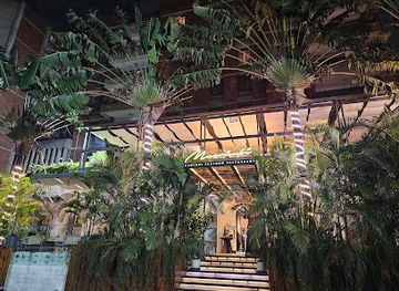 kenya/shaba-national-reserve/restaurant/mawimbi-seafood-restaurant