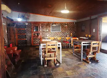 Kang Nikisi StoneHouse Upperdeck Boskos Restaurant