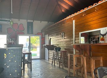 grenada/saint-george/restaurant/new-moon-restaurant-bar