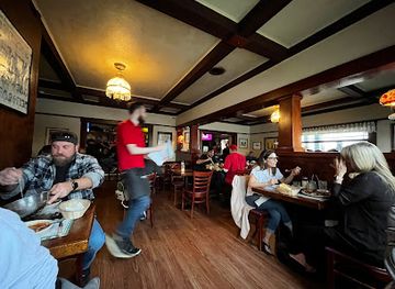 california/antioch/restaurant/mac-s-old-house