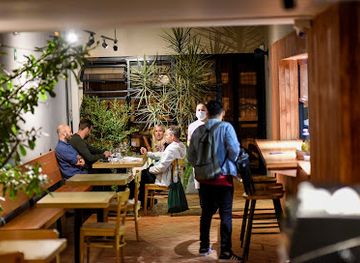 colombia/medellin/restaurant/sambombi-bistro-local