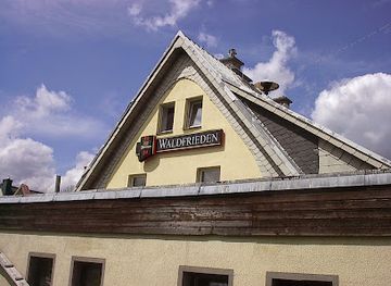 germany/saxony/restaurant/gaststatte-waldfrieden-erlebnisgastronomie-essen-vom-heissen-stein
