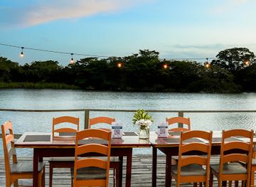 belize/orange-walk-district/restaurant/the-deck-tapas-bar-bistro