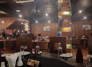 sri-lanka/gampaha-district/restaurant/mom-s-touch-restaurant-banquet-hall