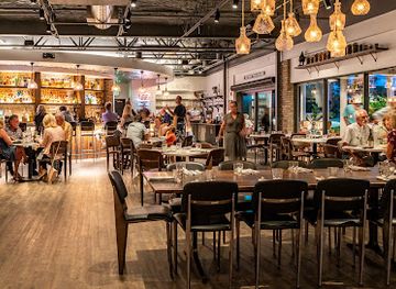 florida/stuart/restaurant/district-table-and-bar