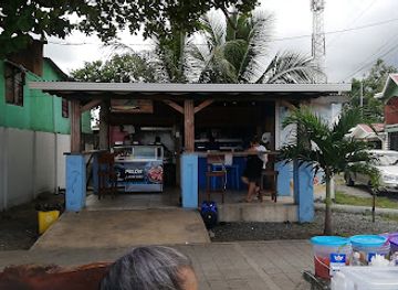 costa-rica/limon/restaurant/pelon