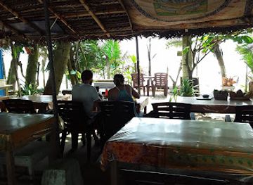 sri-lanka/mirissa/restaurant/ourworld-wi-fi-cafe