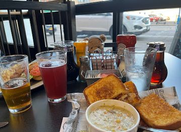 minnesota/duluth/restaurant/the-social-house-canal