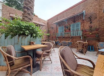 egypt/western-desert/restaurant/oldish-restaurant-cafe