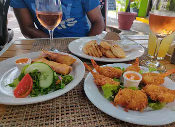 C&C Wine House