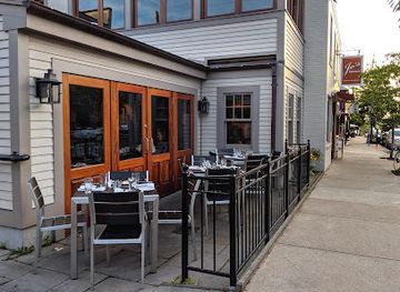 rhode-island/newport-cliff-walk/restaurant/jo-s-american-bistro