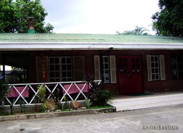 philippines/zamboanga-city/pasonanca-park/restaurant/country-chicken