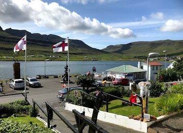 faroe-islands/skuvoy-island/restaurant/oyggin-art-gallery