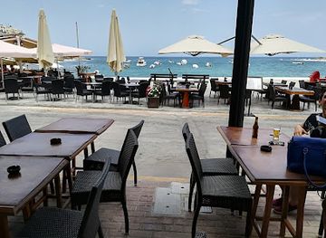 malta/marsalforn/restaurant/unwine-d