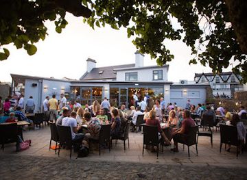 jersey/saint-mary/restaurant/white-horse-pub-dining