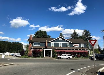 washington/mount-baker-snoqualmie-national-forest/restaurant/the-roadhouse-restaurant-and-inn