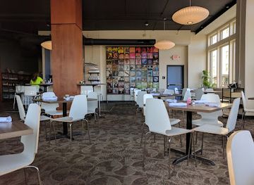 missouri/st-louis/grand-center/restaurant/turn