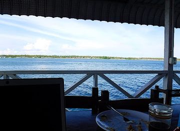 malaysia/pulau-sipadan/restaurant/summer-breeze-cafe