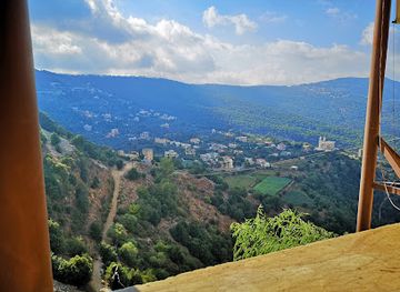 lebanon/jezzine/restaurant/sakhret-al-shallal