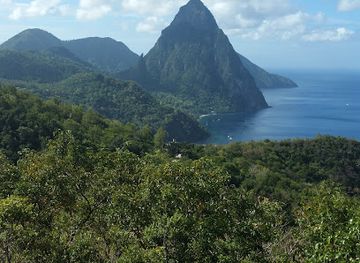 saint-lucia/diamond-falls-botanical-gardens/restaurant/fedo-s