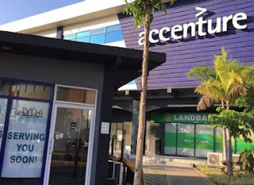 philippines/ilocos-norte/restaurant/li-l-hi-cafe-and-bar