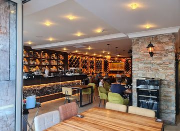 malta/marsamxett-harbour/restaurant/gourmet-cocktail-bar-grill