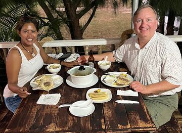 tonga/hunga/restaurant/momma-sharbourviewrestaurant