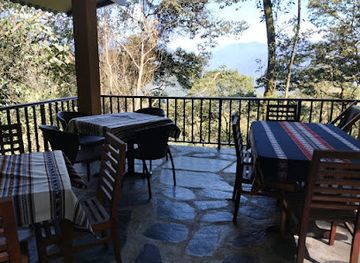 bolivia/yungas-road/restaurant/cafe-munaipata