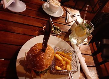 mauritius/savanne/restaurant/hungry-birds-the-artist-s-kitchen