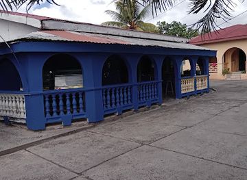 saint-lucia/micoud/restaurant/richards-bar