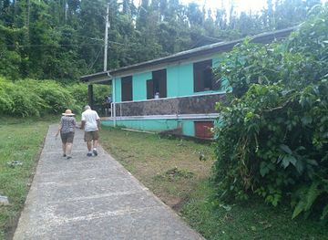 dominica/castle-bruce/restaurant/the-banana-leaf-restaurant