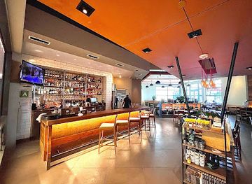 california/glendale/restaurant/bar-verde