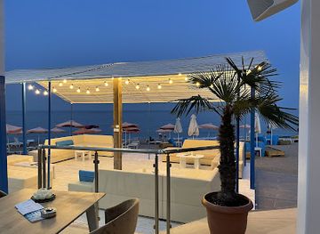 bulgaria/golden-sands/restaurant/tutti-beach-restaurant-beach-club