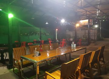 myanmar-burma/hpa-an/restaurant/colourful-restaurant-hpa-an