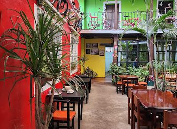 guatemala/huehuetenango/restaurant/restaurante-las-flores