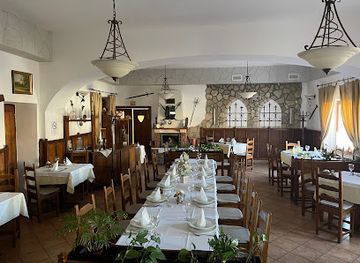 hungary/western-transdanubia/restaurant/castle-gate-restaurant-pension