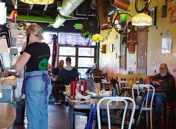 nevada/storey-county/restaurant/squeeze-in