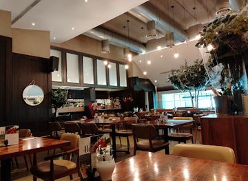 malaysia/johor/restaurant/l-table-taman-pelangi