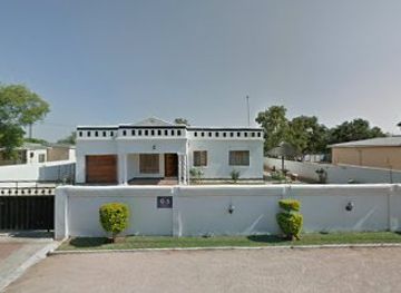 botswana/francistown/restaurant/saurakh-restaurant-minestone