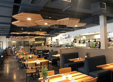 kansas/wichita/downtown-wichita/restaurant/homegrown-wichita-at-naftzger-park