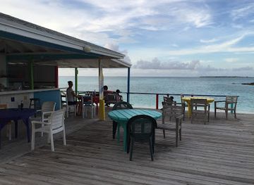 the-bahamas/exuma/restaurant/big-d-s-conch-spot