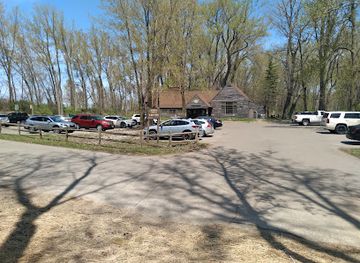 pennsylvania/erie/presque-isle-state-park/restaurant/beach-8-food-concession