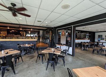 maine/downeast/restaurant/the-nor-easter-pound-market