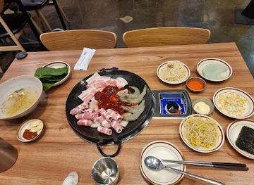 south-korea/gwangju/seo-gu/restaurant/na-honja-small-octopus