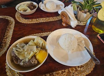 philippines/batanes/restaurant/tin-s-canteen