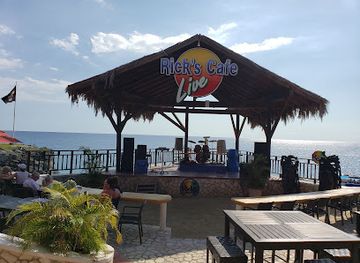 jamaica/negril/restaurant/rick-s-cafe