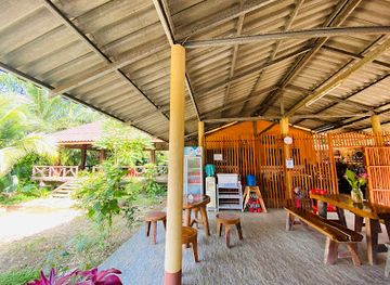 thailand/khao-sok-national-park/restaurant/nongsaw-thai-food